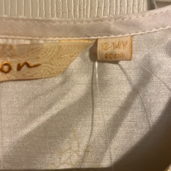 Fusion fancy floral embroidered kurta. NWT - Picture 3 of 8